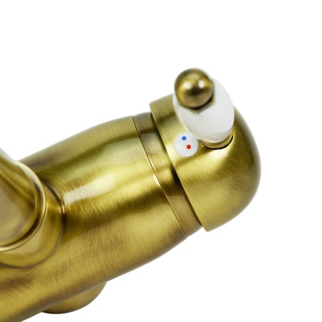 Cache vis eau réseau robinet Roma